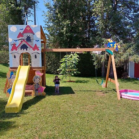 Gite Au P'Tit Bonheur B&B Coaticook Exterior foto